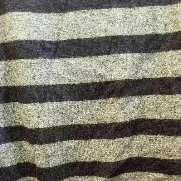 Gap Men's Sweater Grey Striped Size Large 100% Extra Fine Merino Wool - Picture 7 of 12